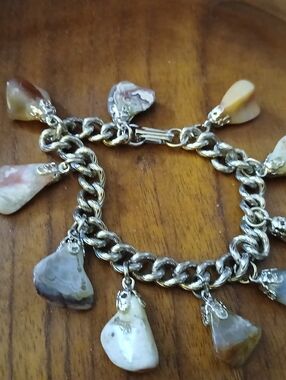 Vintage Textured Silver Chain Link Polished Rock Charm Bracelet
